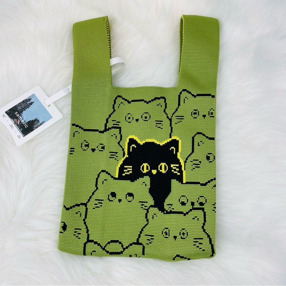 NWT Green Cat Compact Stylish Essentials Handheld Bag - Picture 6 of 7